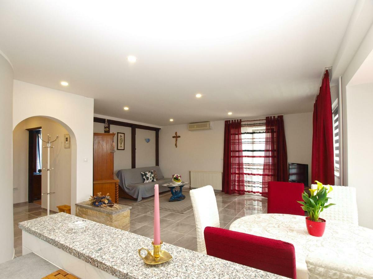 Apartments Dragica 1251 Fažana Buitenkant foto